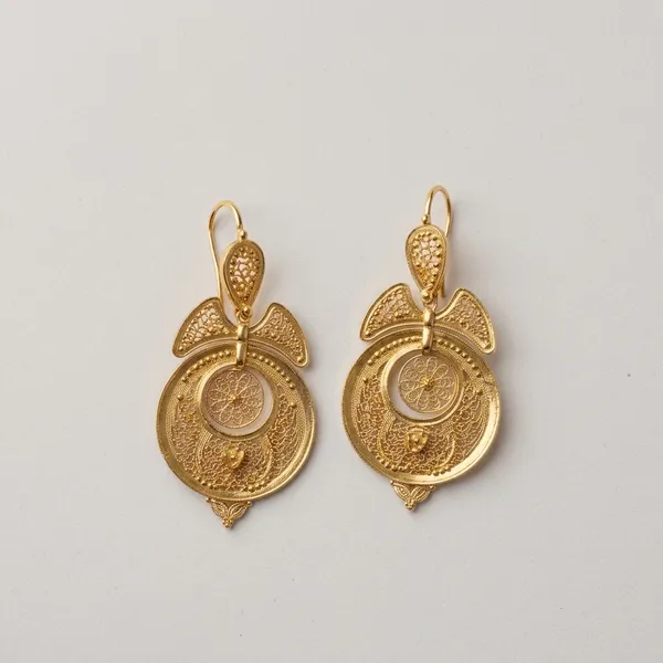 Brincos à Rainha Clássicos Banhado a Ouro